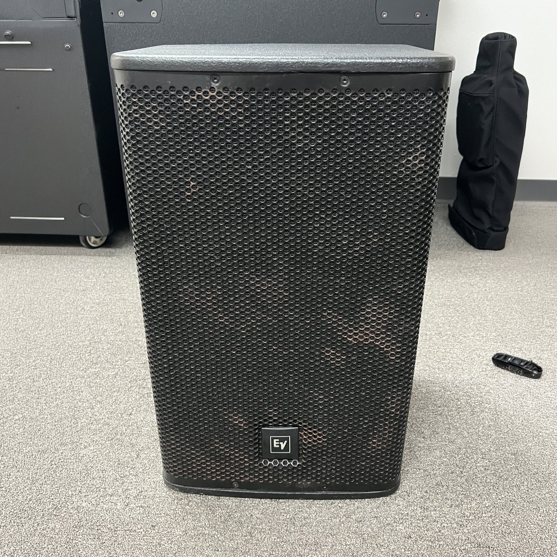 Used Electro-Voice ELX112P 12" Powered Loudspeaker #00256
