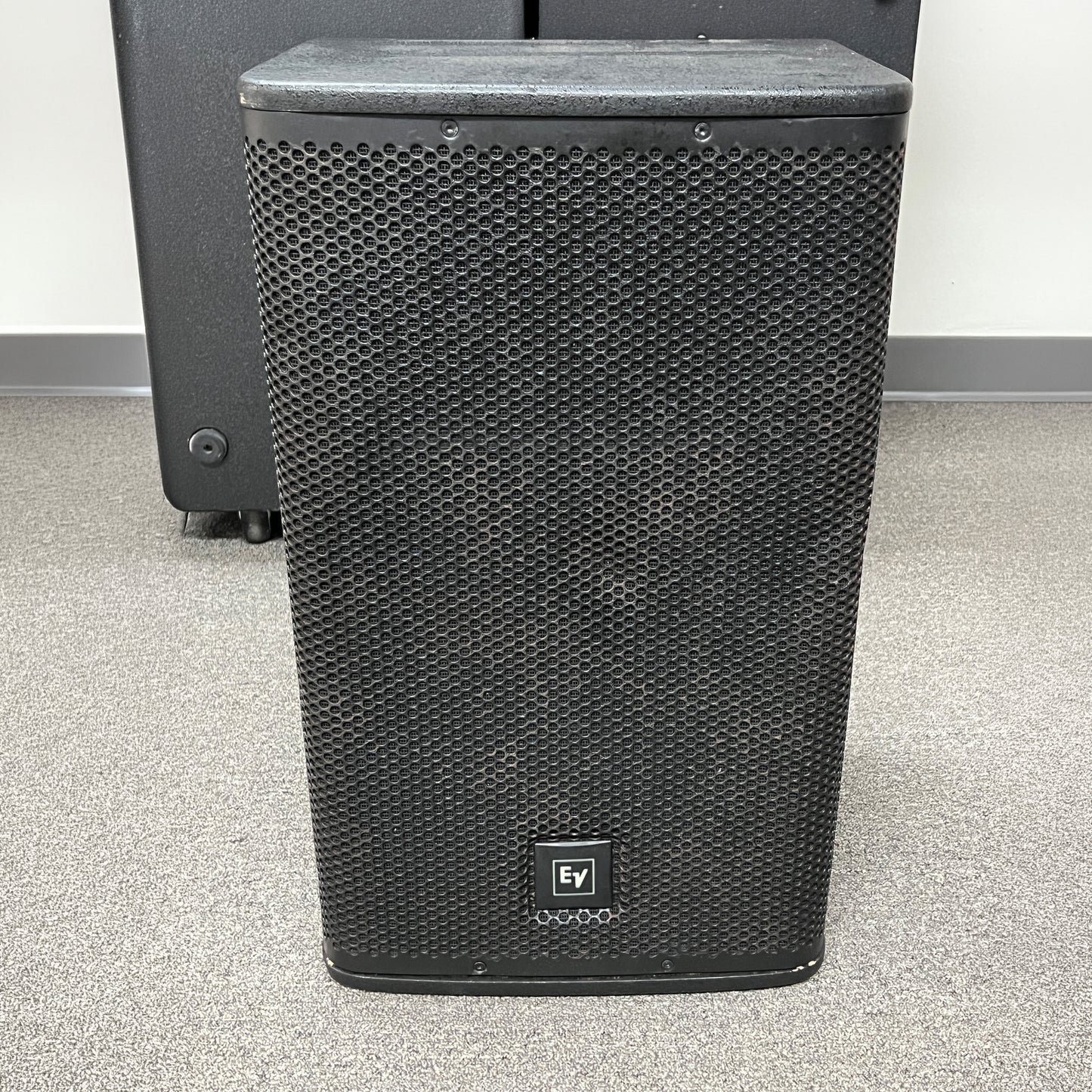 Used Electro-Voice ELX112P 12" Powered Loudspeaker #00255