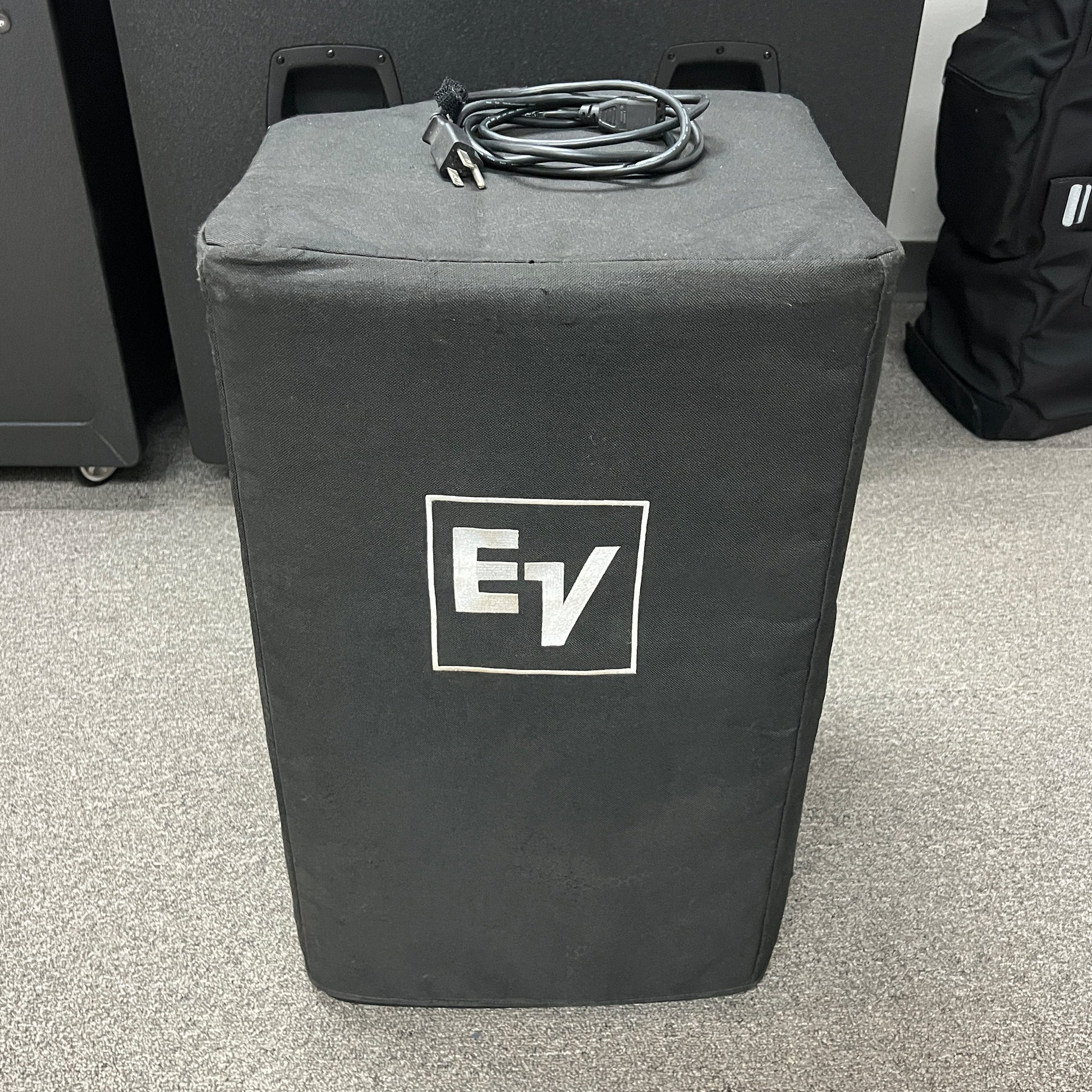 Used Electro-Voice ELX112P 12" Powered Loudspeaker #00259